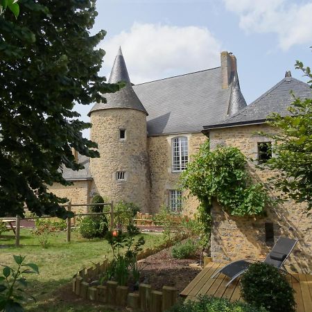 Manoir De La Grand'Cour Bed & Breakfast Soulge-sur-Ouette Bagian luar foto