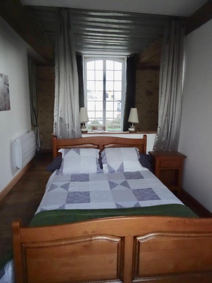 Manoir De La Grand'Cour Bed & Breakfast Soulge-sur-Ouette Bagian luar foto