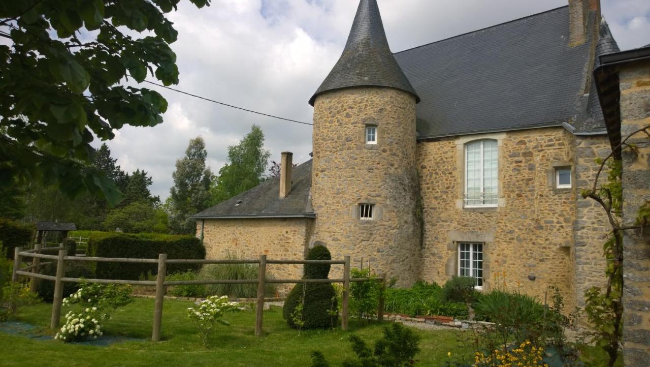 Manoir De La Grand'Cour Bed & Breakfast Soulge-sur-Ouette Bagian luar foto